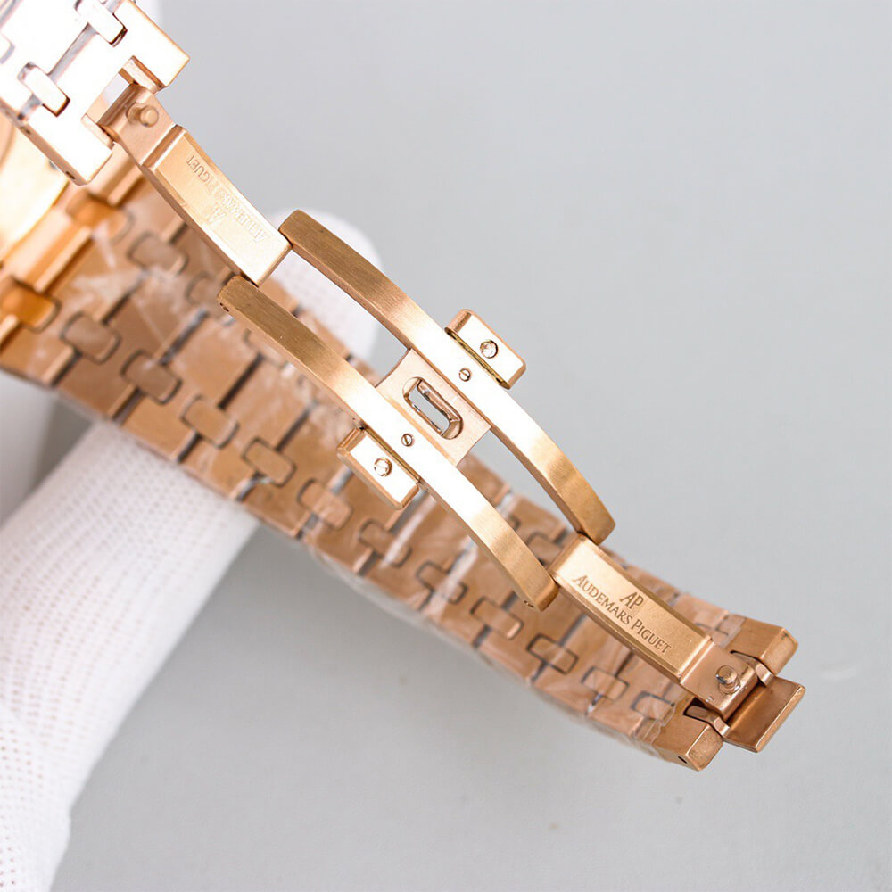 Audemars P1g*et Royal Oak 26715BC