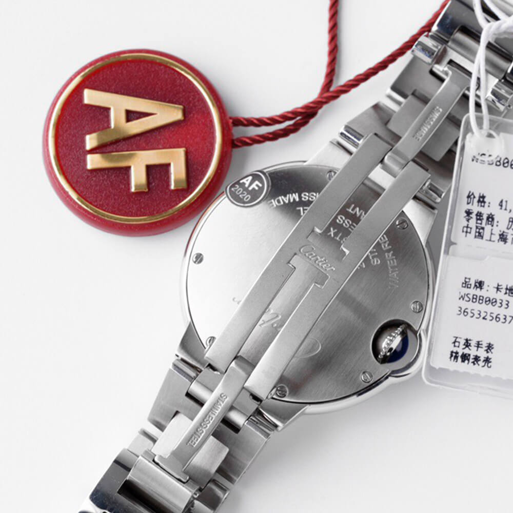 Ca*t1er 33mm Ballon Bleu de Ca*t1er watch