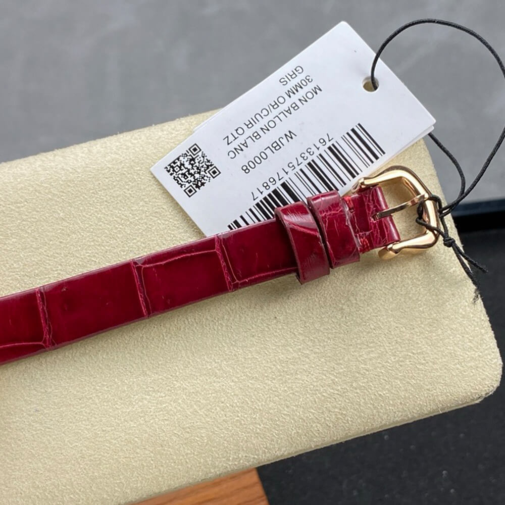 Ca*t1er Small Baignoire watch