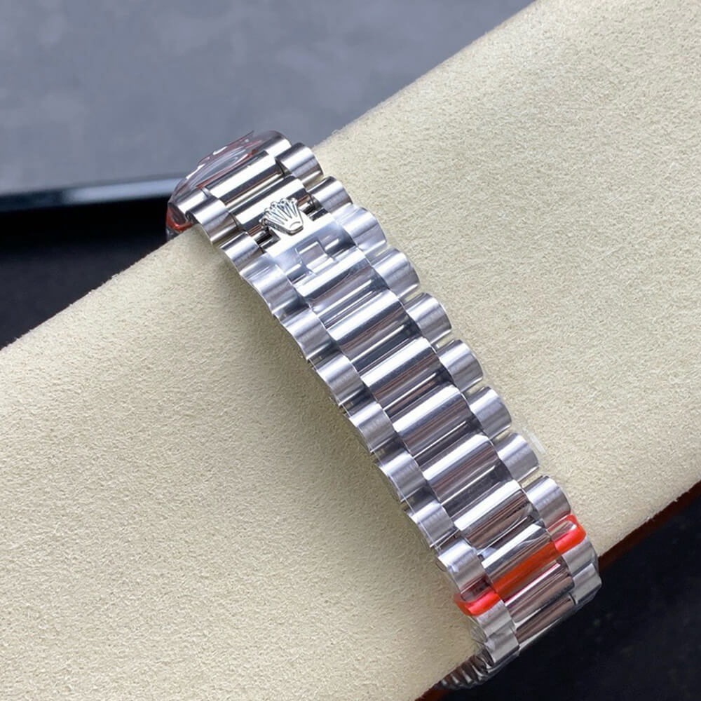 R01ex Day-Date 36