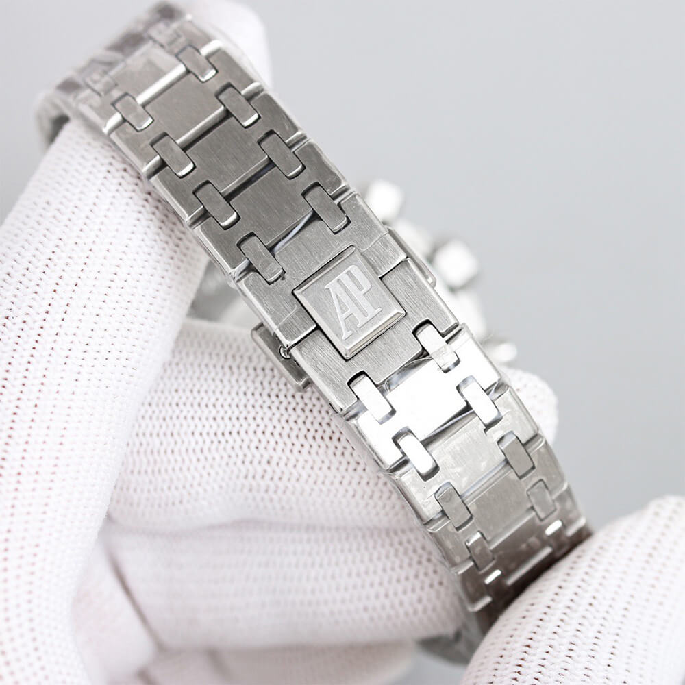 Audemars P1g*et Royal Oak 26715BC