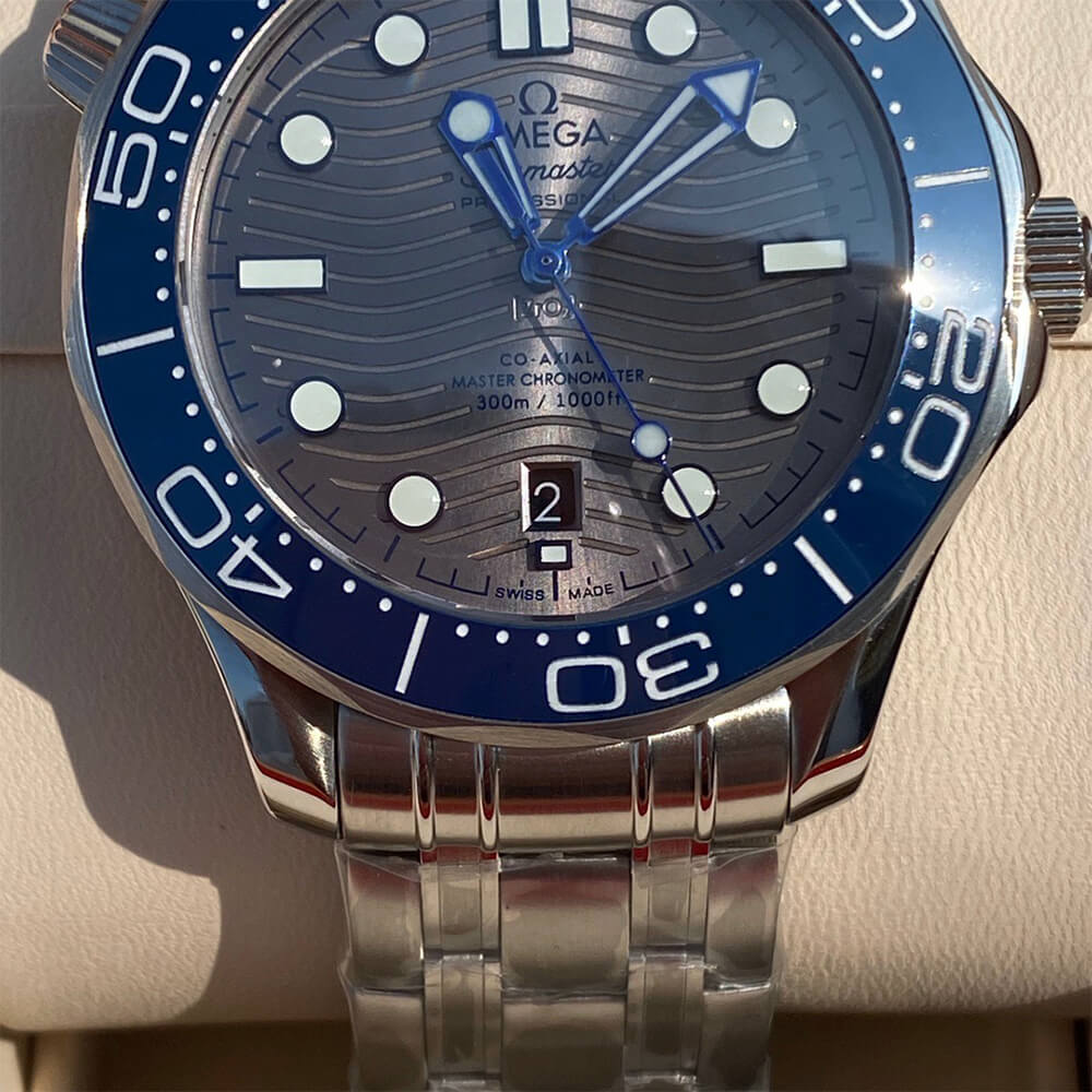 0me*ga Seamaster Diver 300M