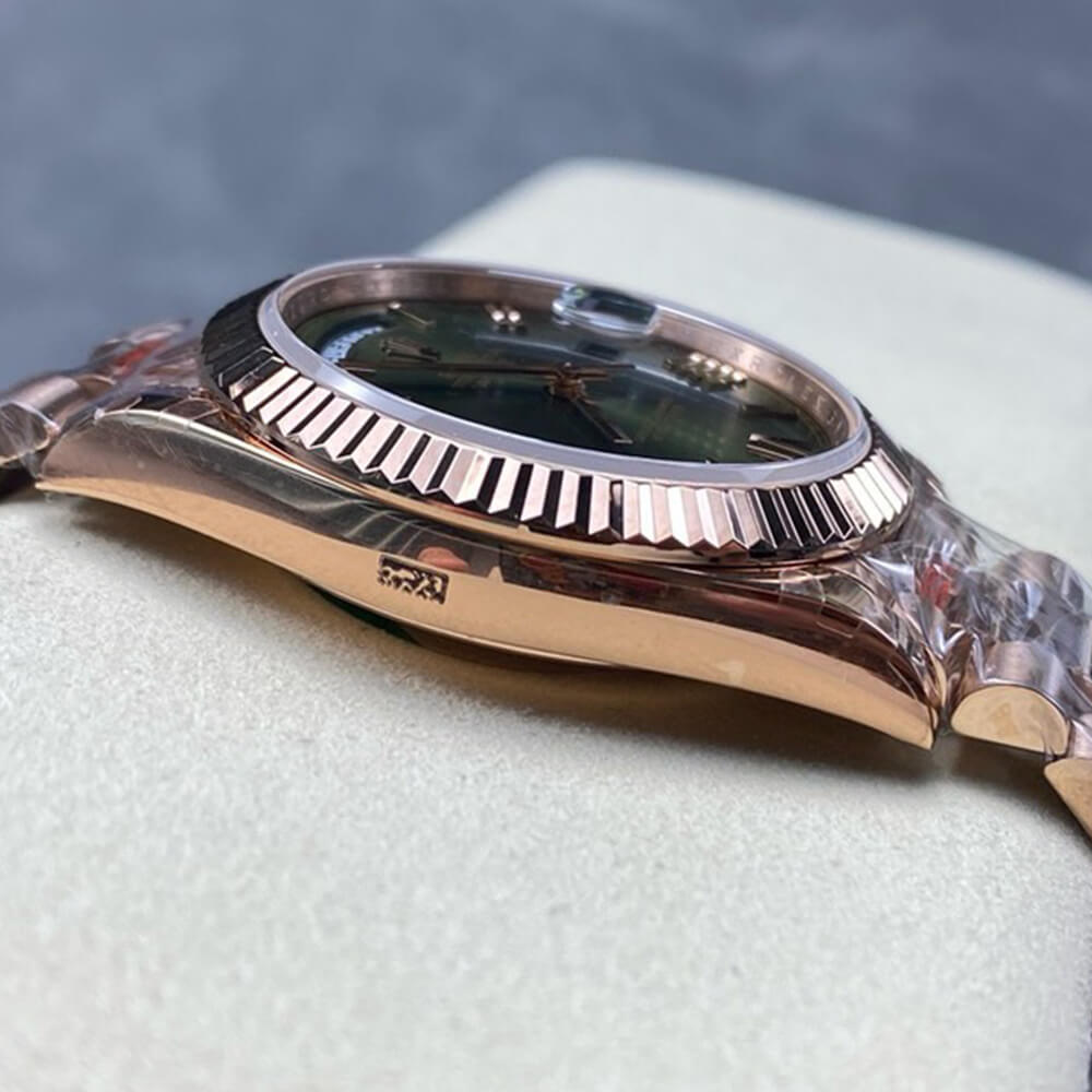 R01ex Day-Date 40