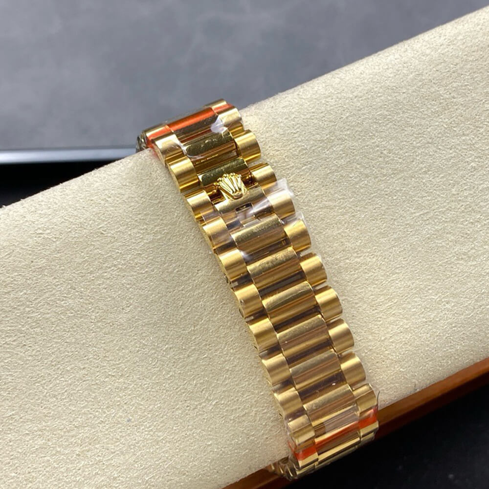 R01ex Day-Date 36