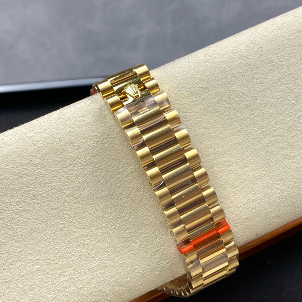 R01ex Day-Date 36