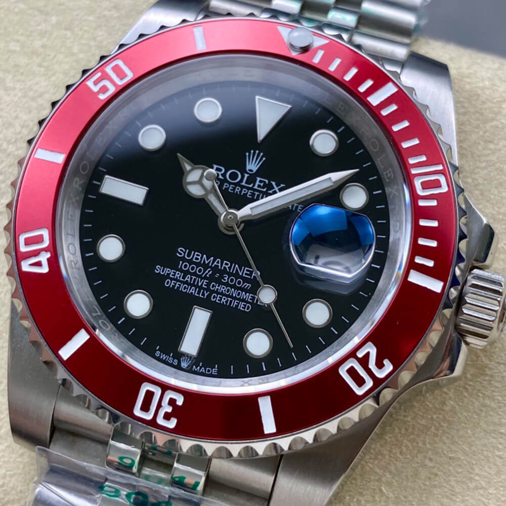 R01ex Submariner Date