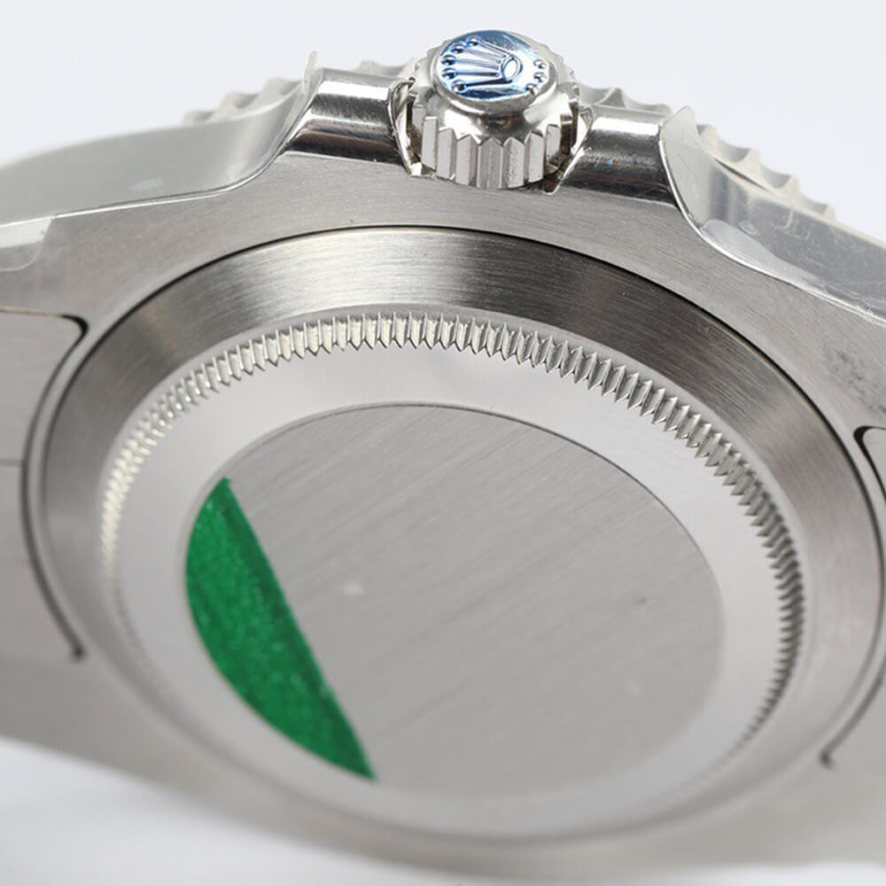 R01ex Submariner Date