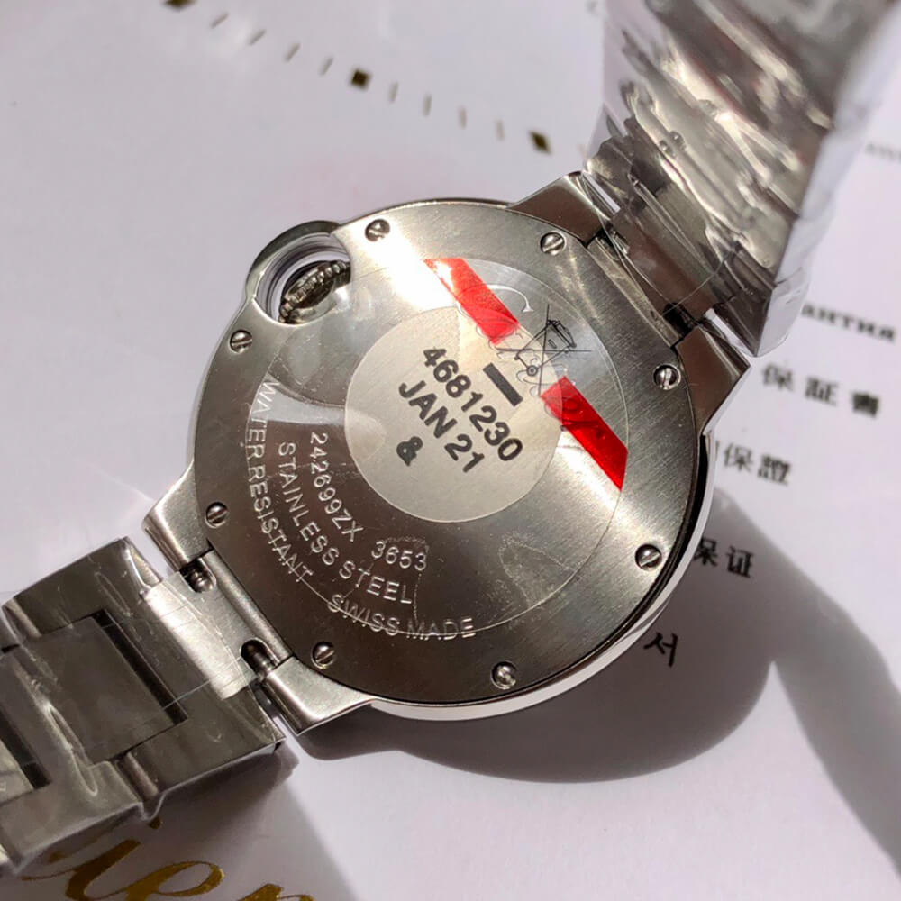 Ca*t1er 33mm Ballon Bleu de Ca*t1er watch