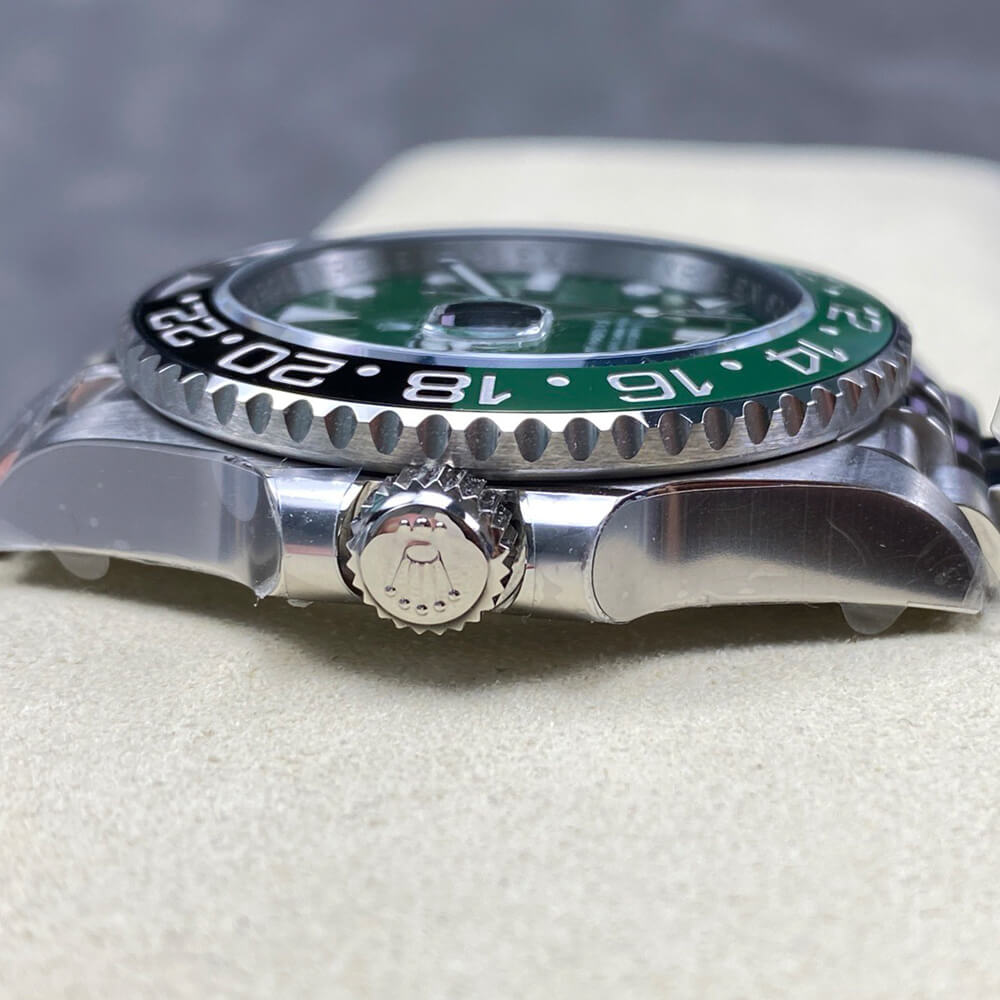 R01ex GMT-Master II