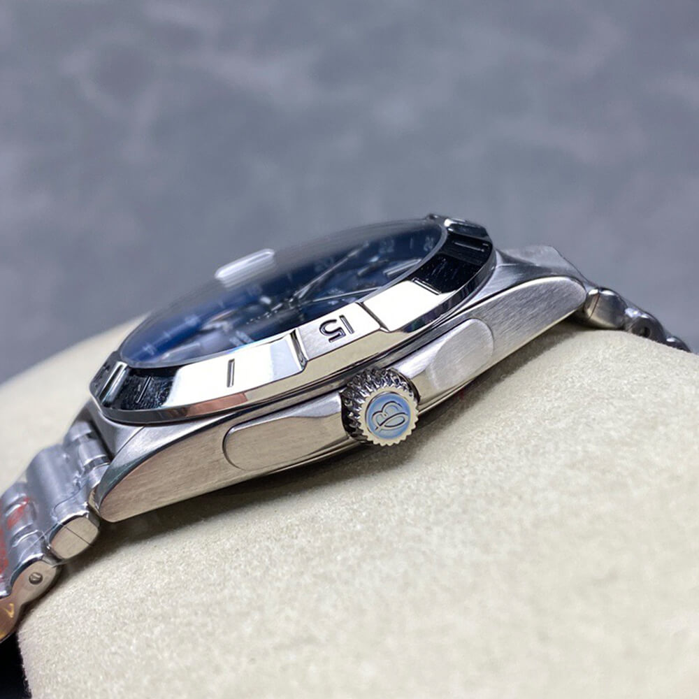 Breitling Chronomat Automatic GMT 40