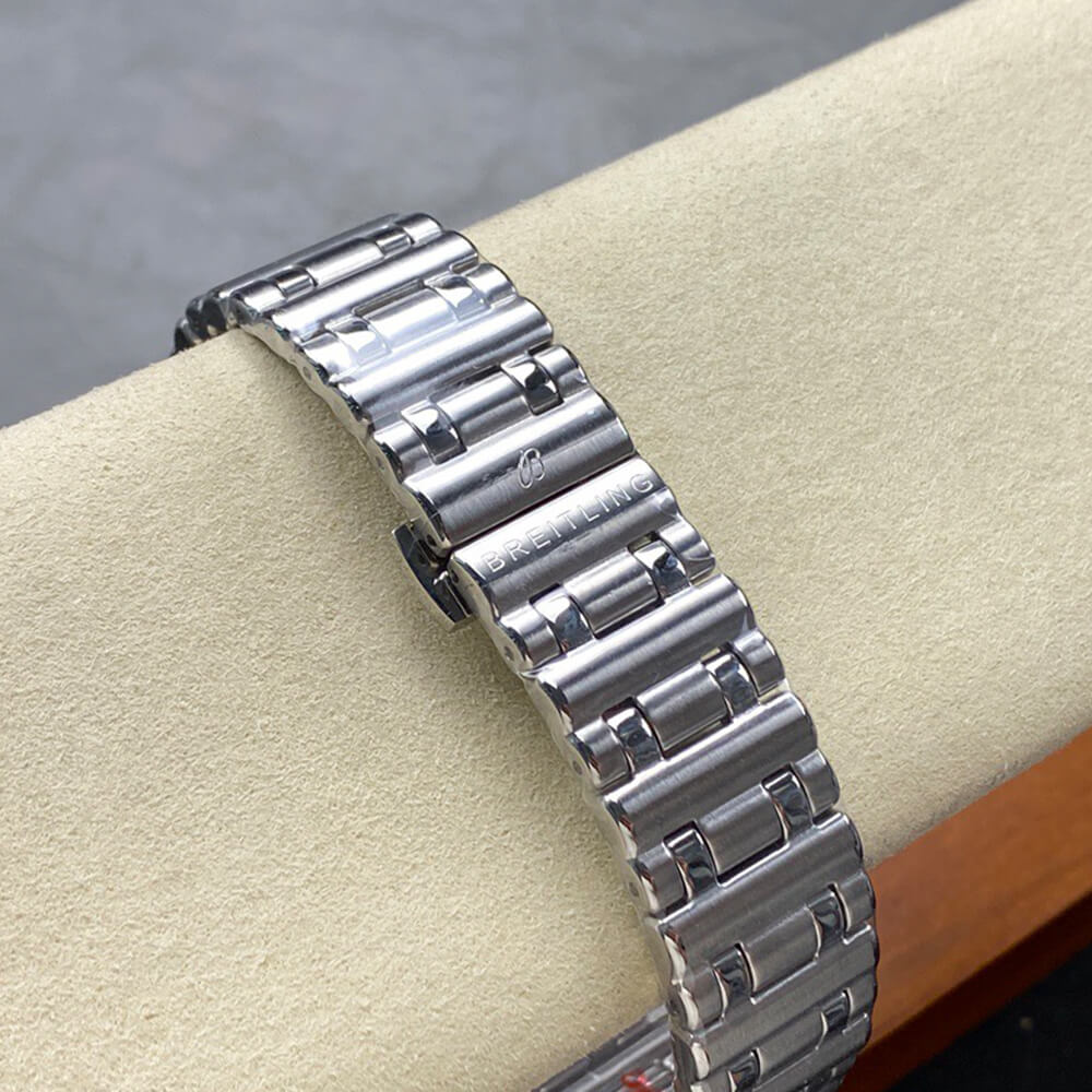 Breitling Chronomat Automatic GMT 40