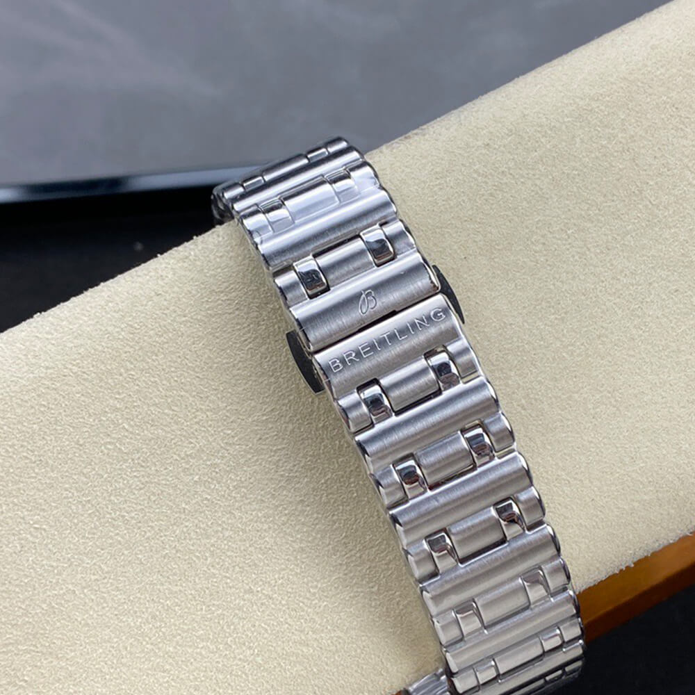 Breitling Chronomat Automatic GMT 40