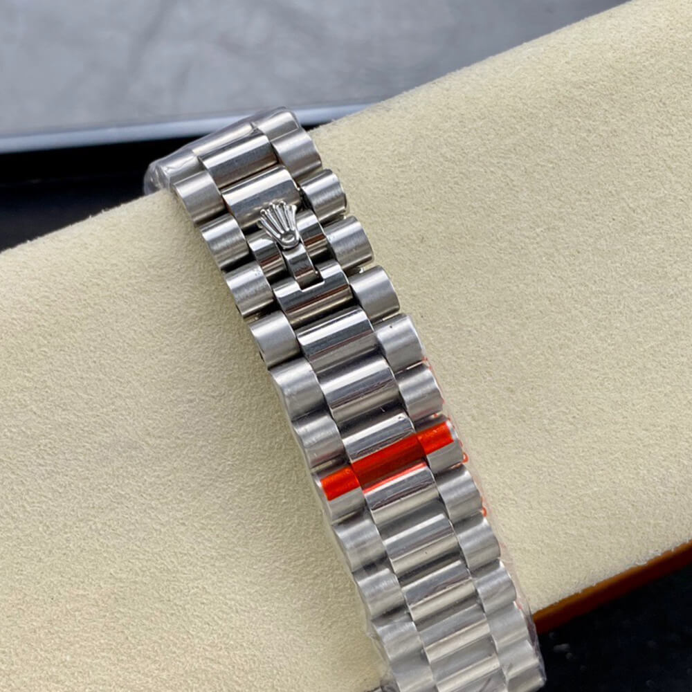 R01ex Day-Date 40