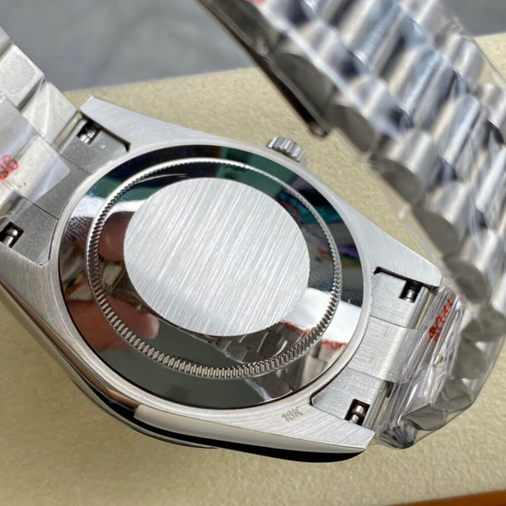 R01ex Day-Date 40
