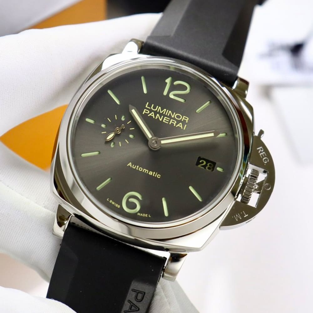 Pa*e*a1 LUMINOR Due 42mm