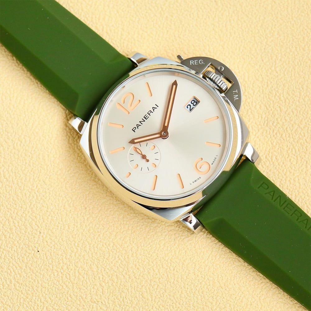 Pa*e*a1 LUMINOR Due 42mm