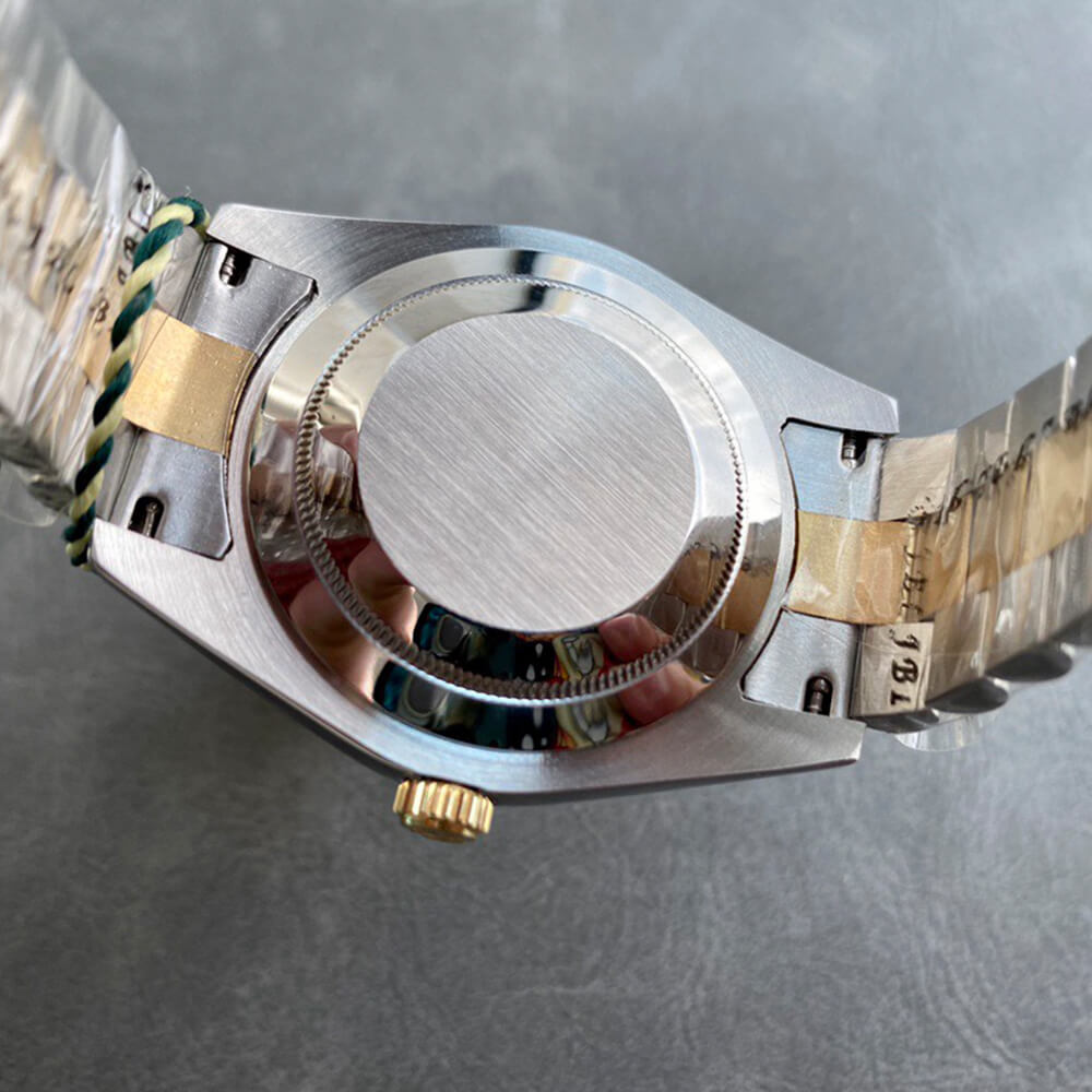 R01ex Day-Date 40