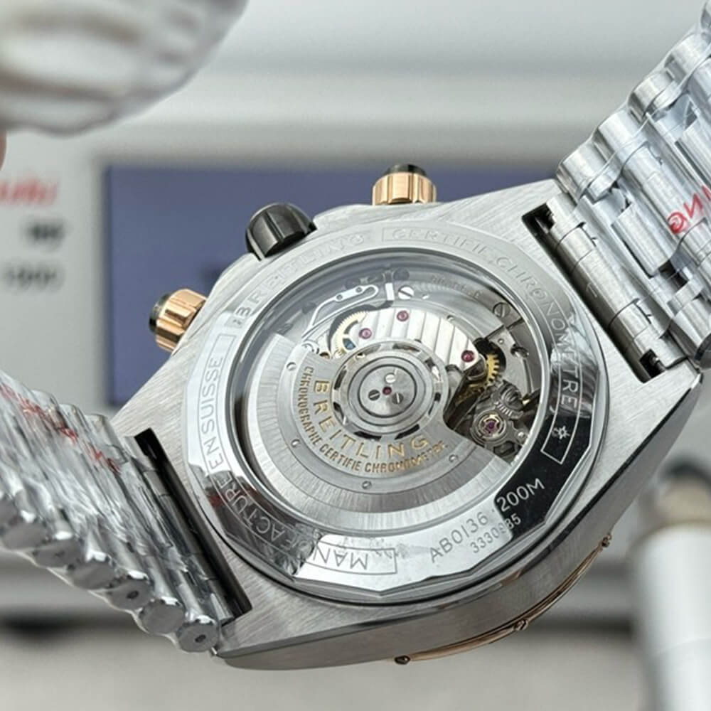Breitling S*per Chronomat B01 44