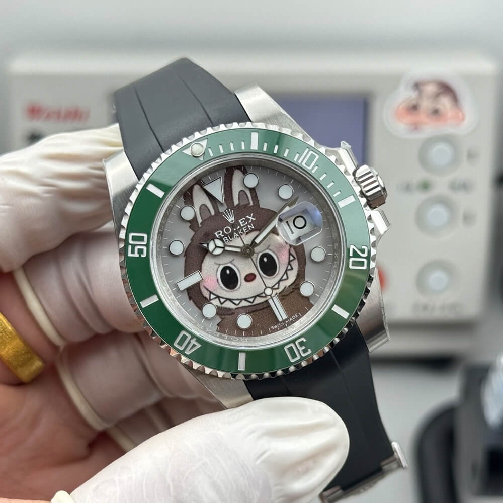 R01ex Submariner Labubu