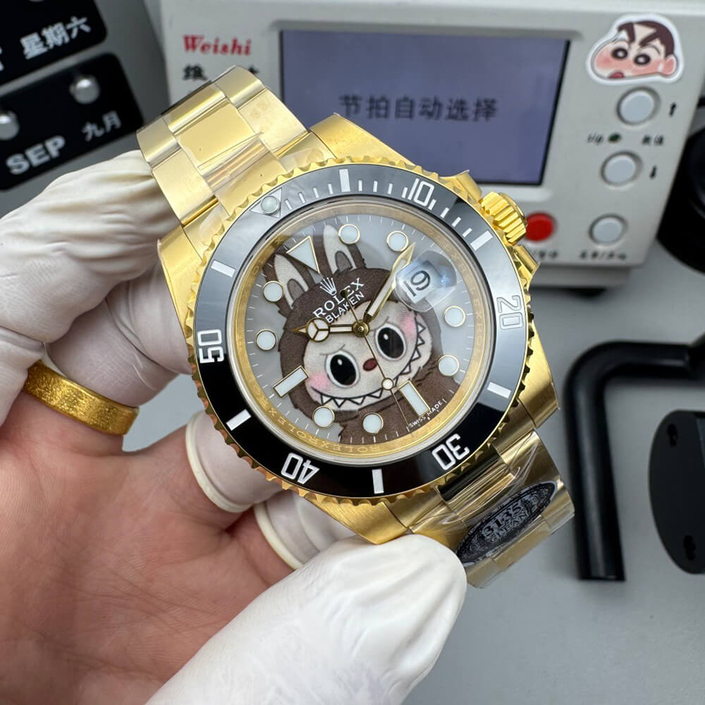 R01ex Submariner Labubu