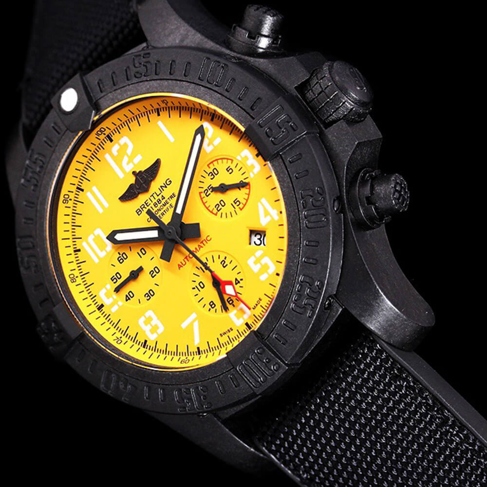Breitling Avenger 45