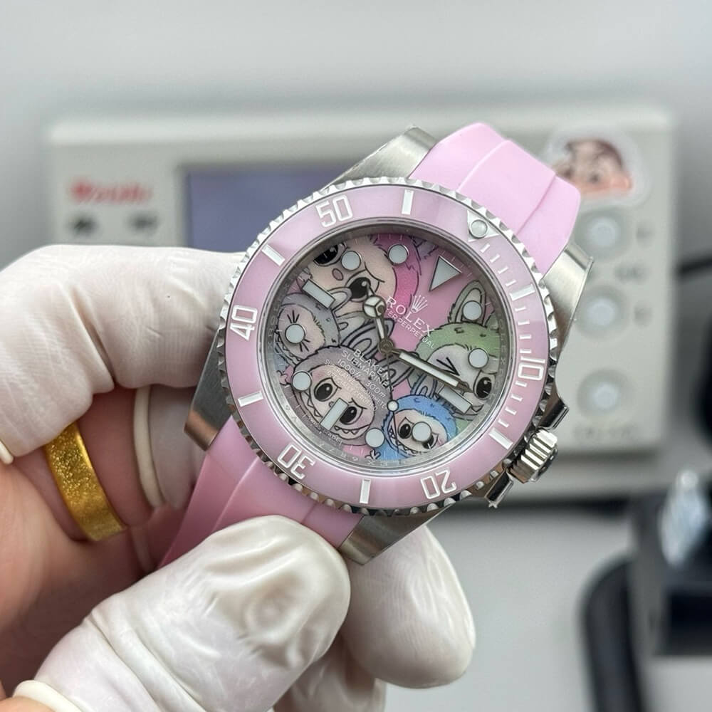 R01ex Submariner Labubu