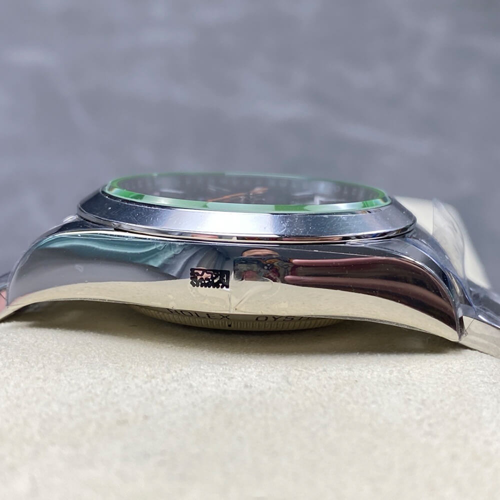 R01ex Oyster Perpetual Milgauss
