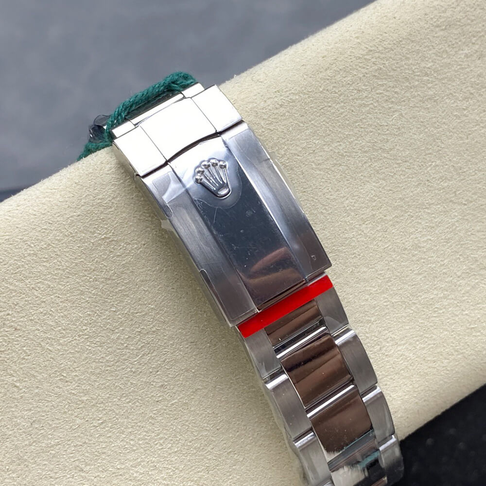 R01ex Oyster Perpetual Milgauss