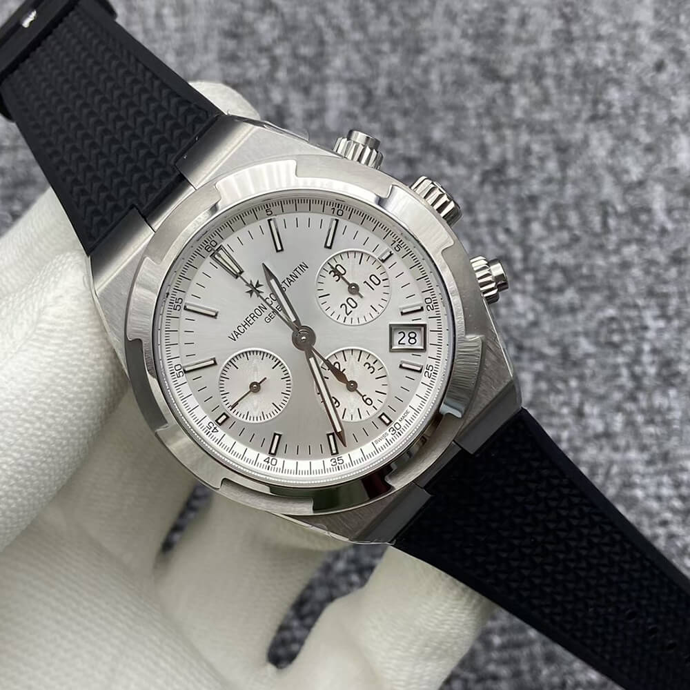 Vacheron C0nstan1n Overseas Chronograph