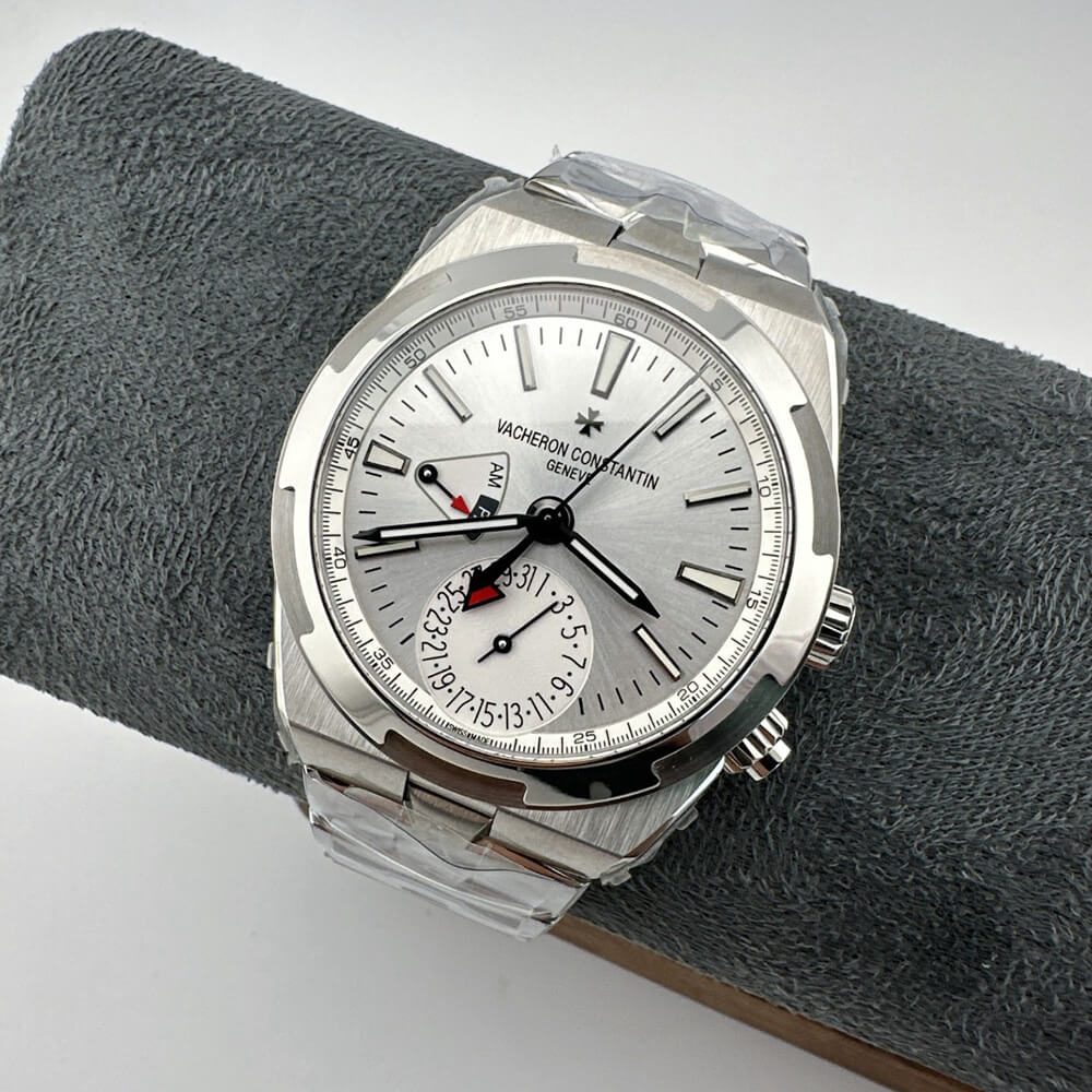 Vacheron C0nstan1n Overseas dual time