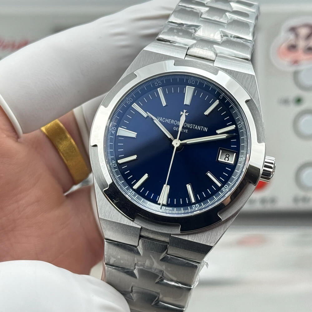 Vacheron C0nstan1n Overseas