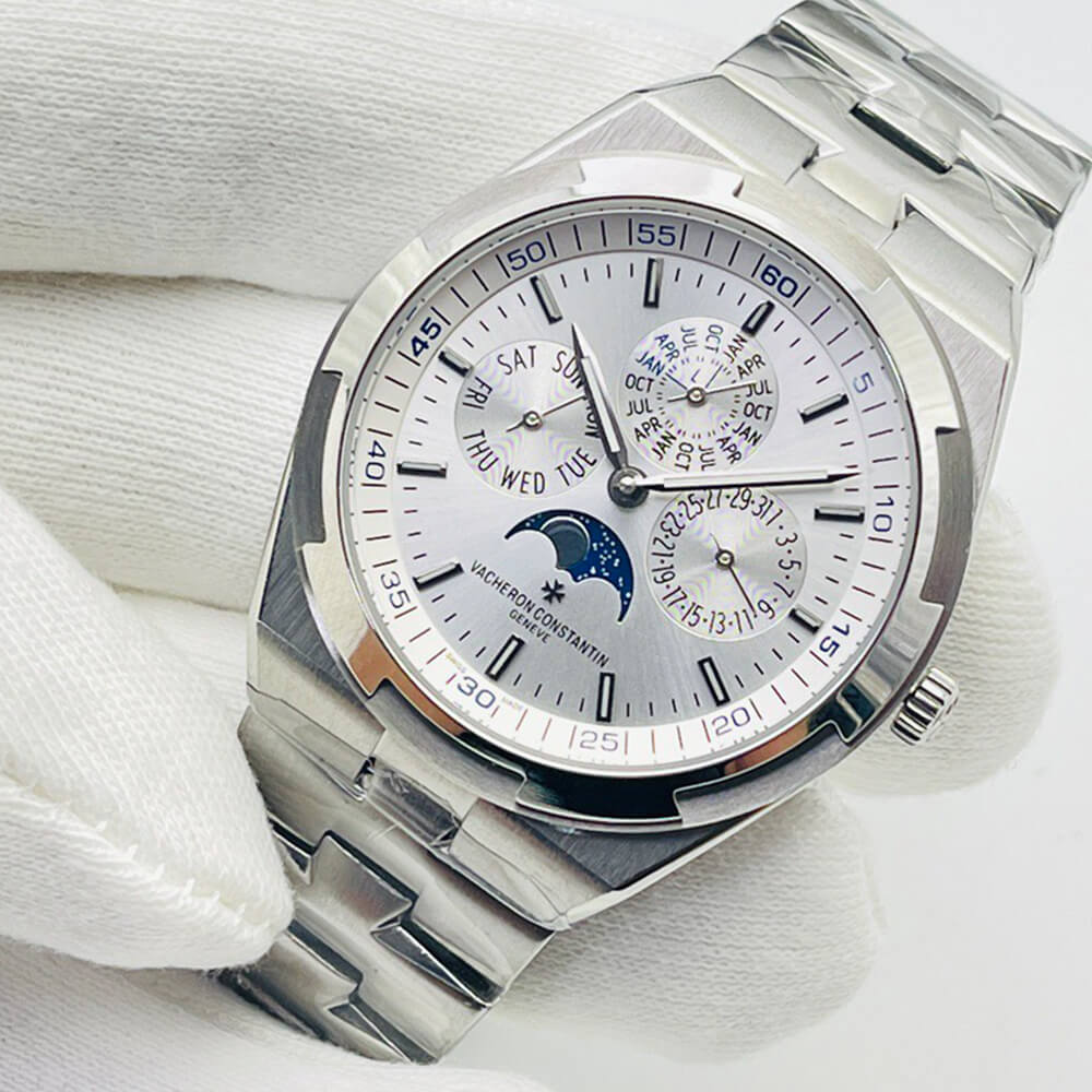 Vacheron C0nstan1n Overseas Chronograph