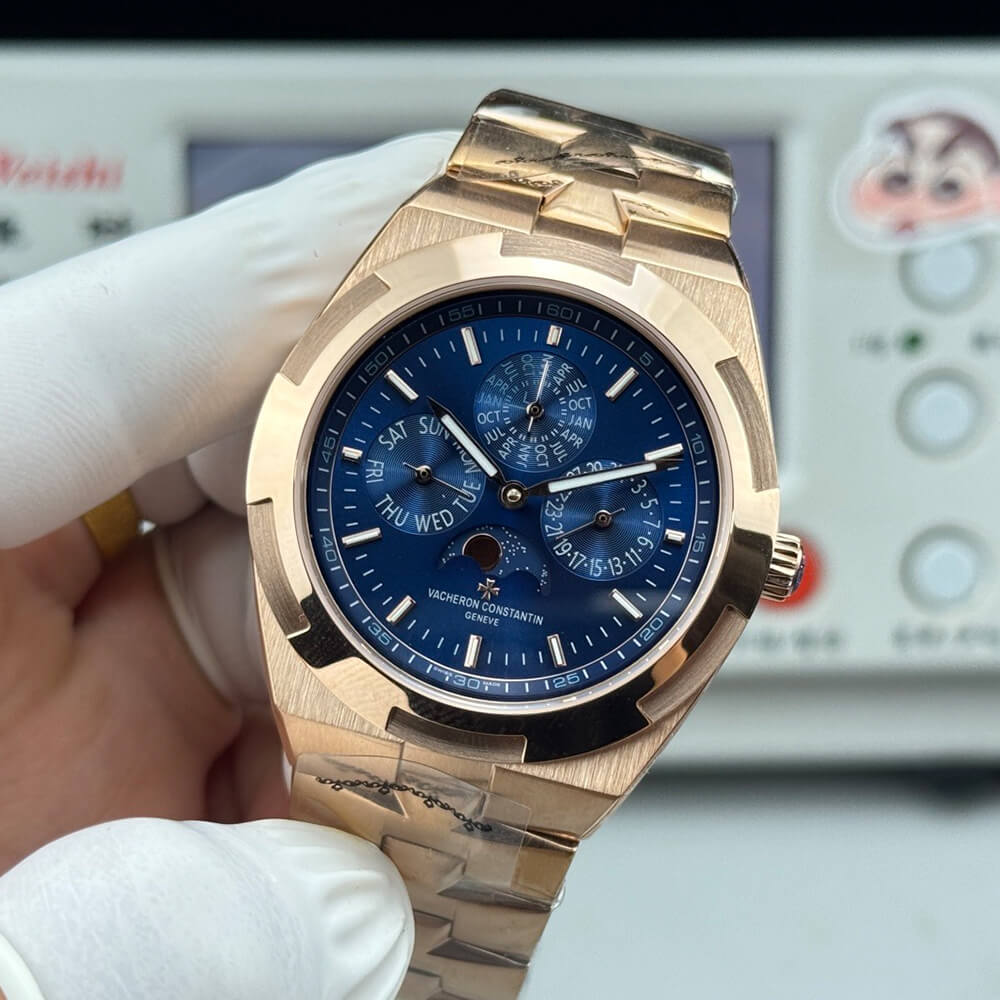 Vacheron C0nstan1n Overseas Chronograph