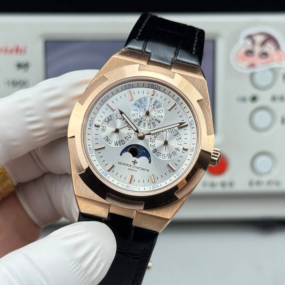 Vacheron C0nstan1n Overseas Chronograph