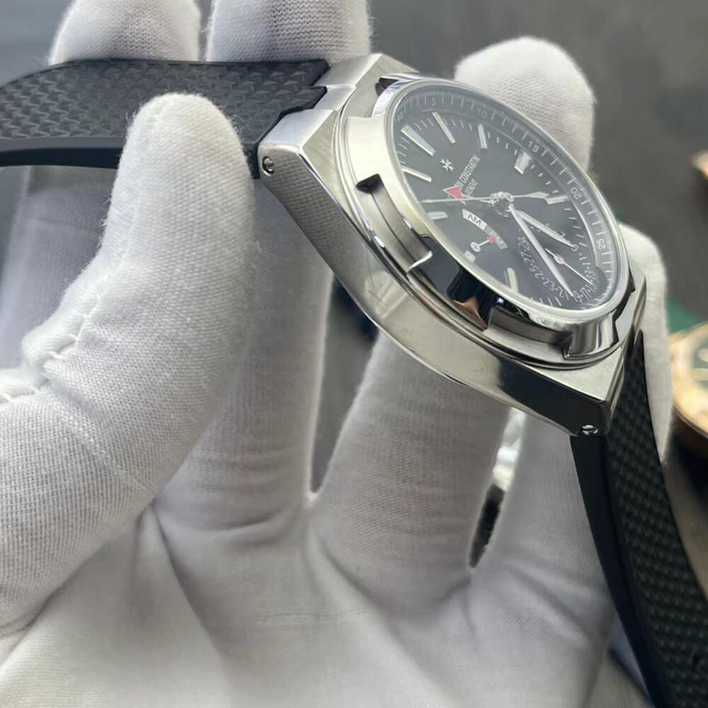 Vacheron C0nstan1n Overseas dual time