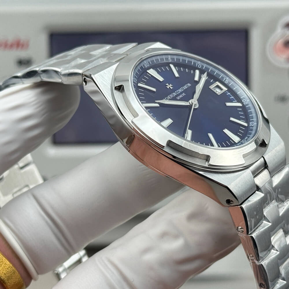 Vacheron C0nstan1n Overseas