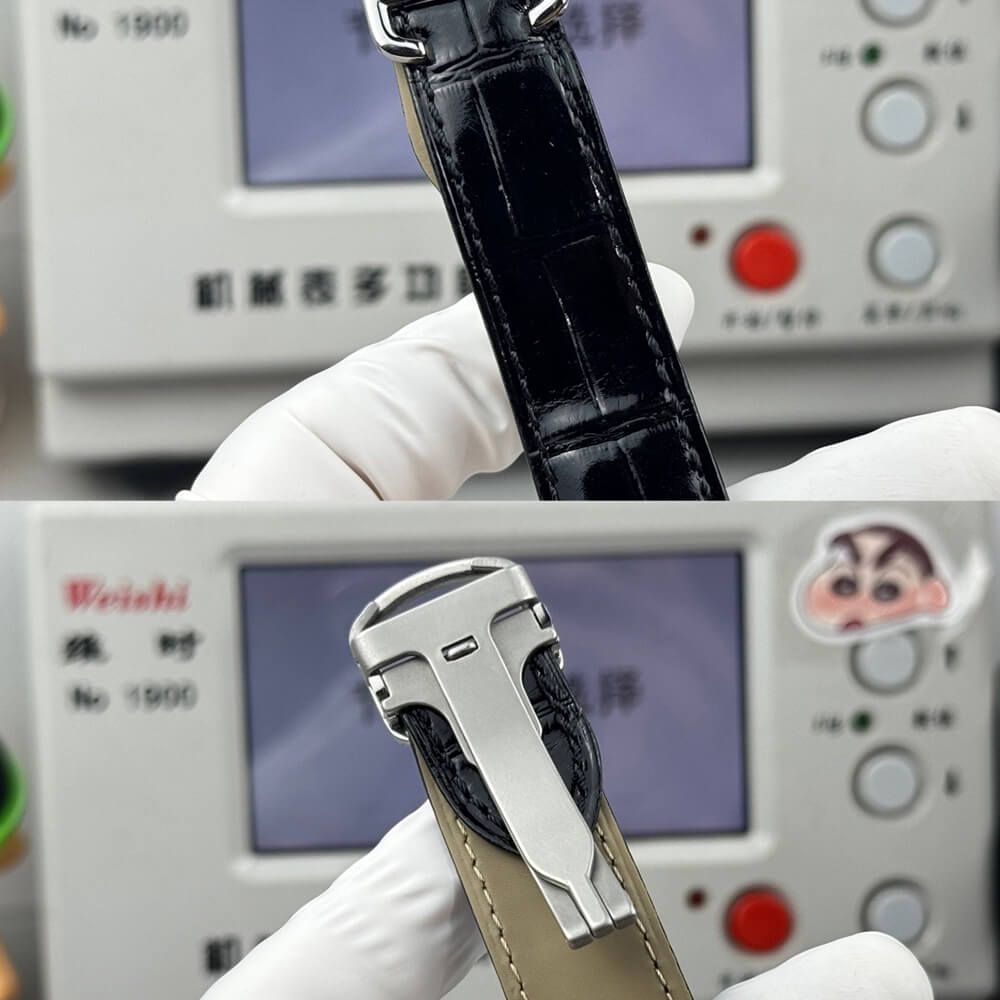 Drive de Ca*t1er Moon Phases watch