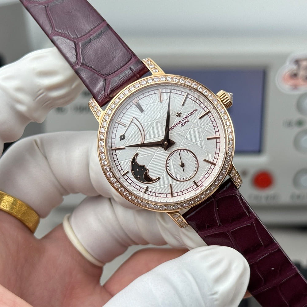 Vacheron C0nstan1n Perpetual calendar ultra-thin