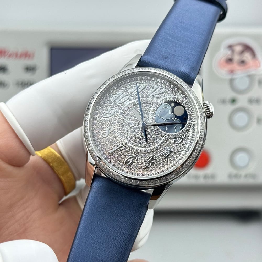Vacheron C0nstan1n Egerie Moon phase