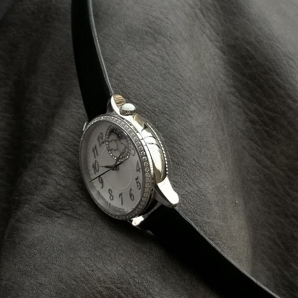 Vacheron C0nstan1n Egerie Moon phase