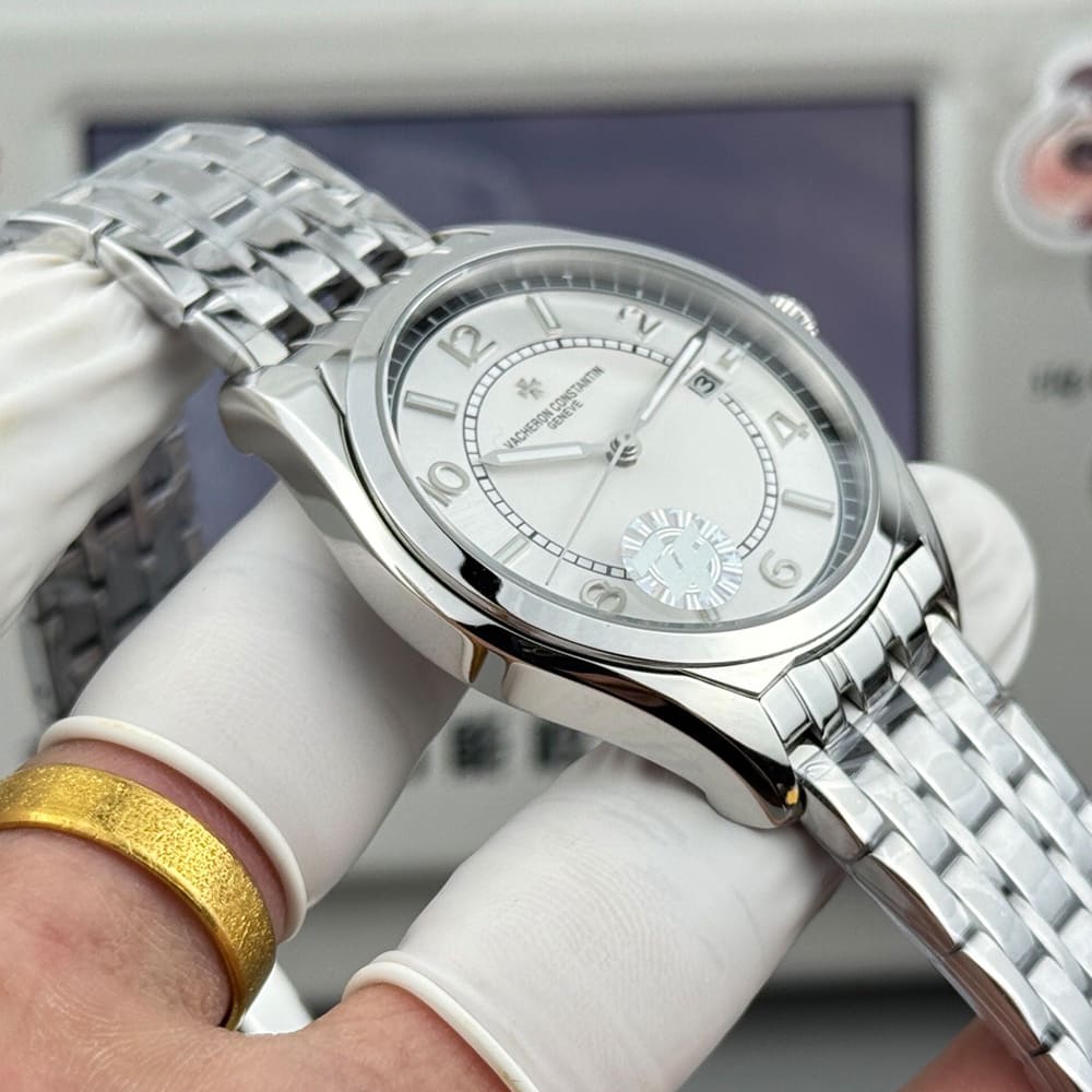 Vacheron C0nstan1n Fiftysix Self-winding