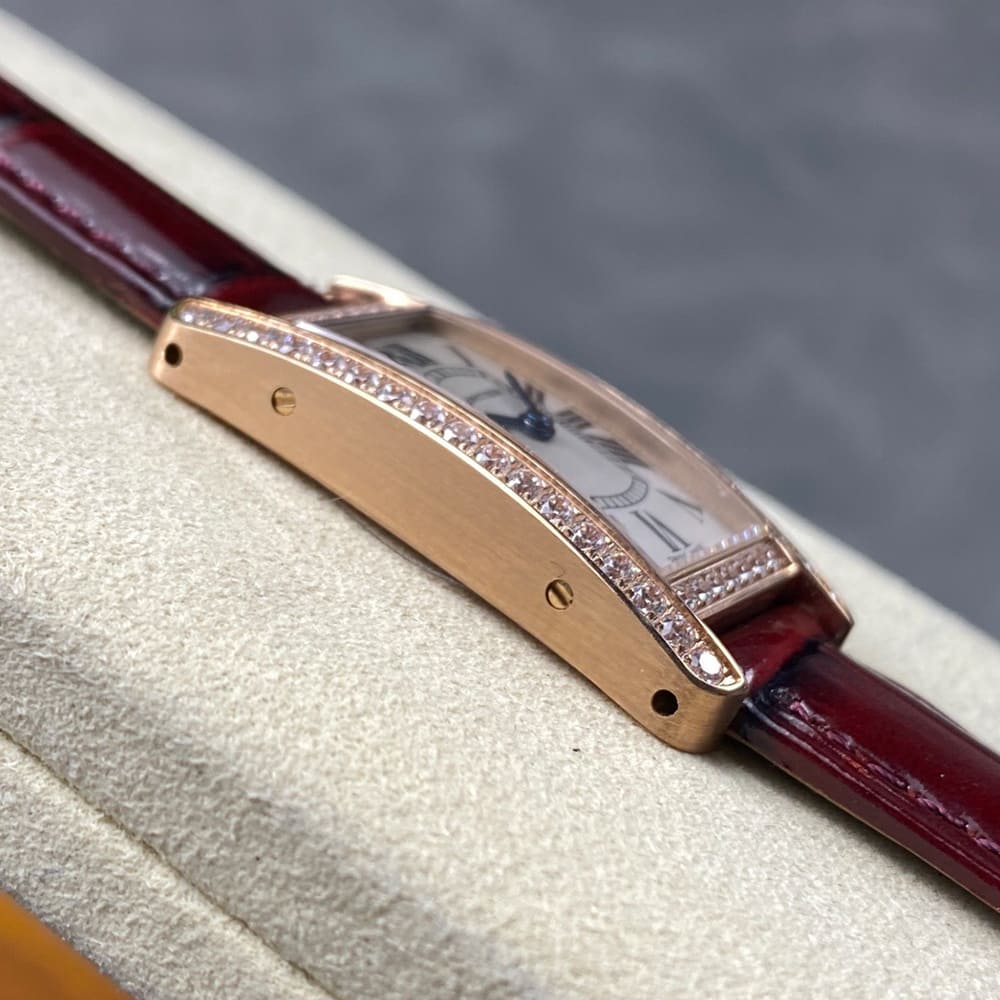 Ca*t1er Tank Americaine watch