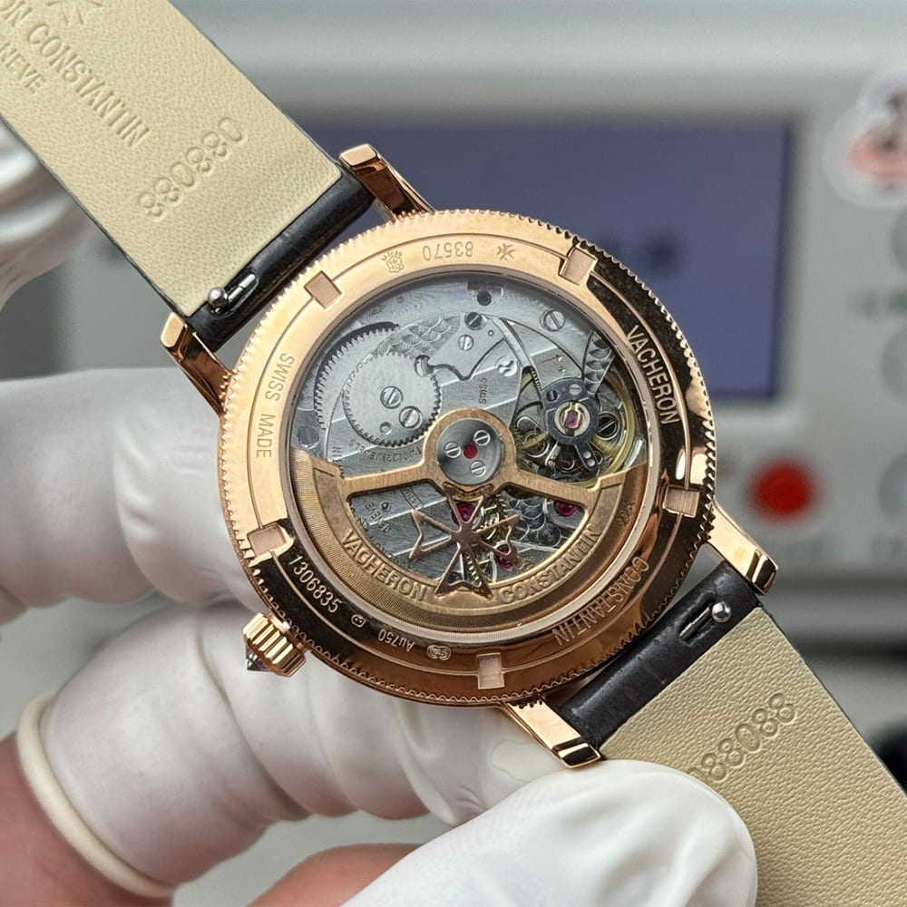 Vacheron C0nstan1n Traditionnelle Moon phase