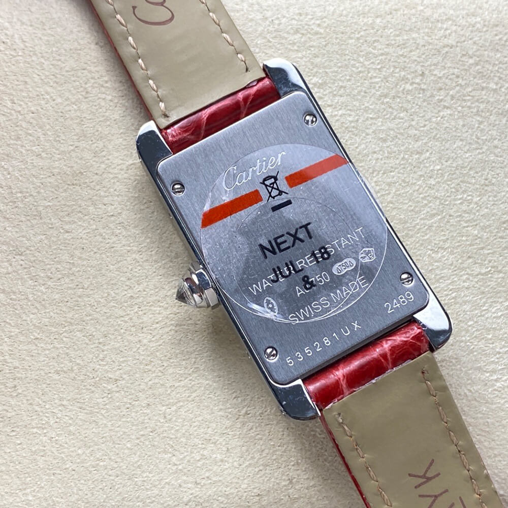 Ca*t1er Tank Americaine watch