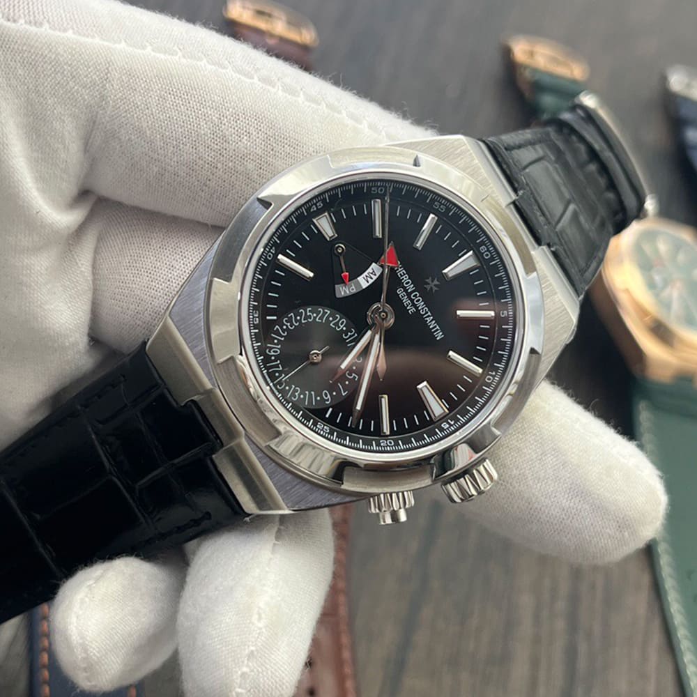 Vacheron C0nstan1n Overseas Dual Time