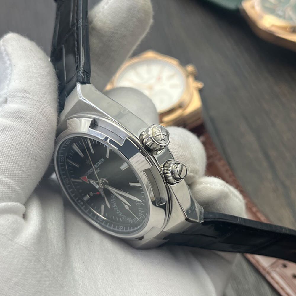 Vacheron C0nstan1n Overseas Dual Time