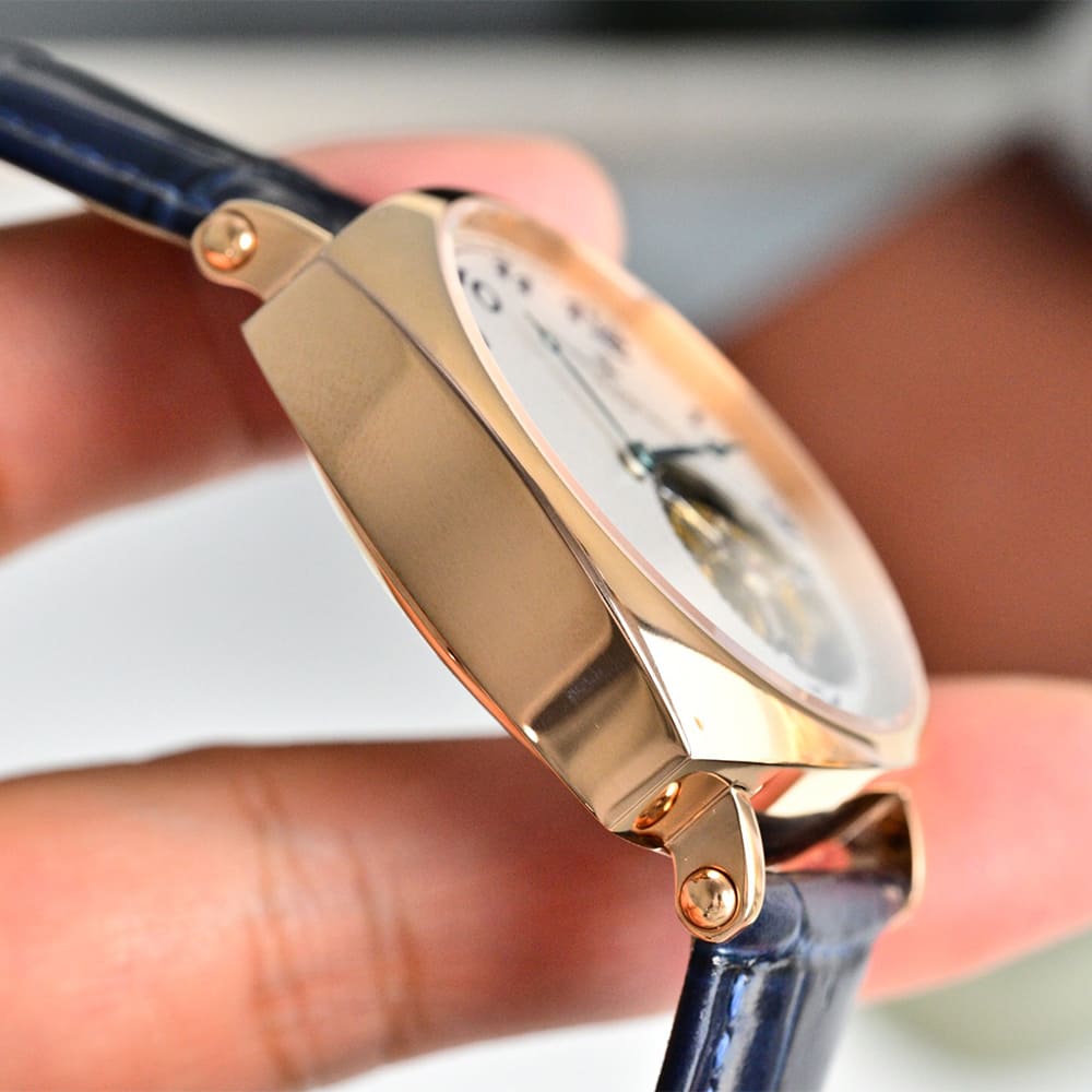 Vacheron C0nstan1n Historiques American 1921