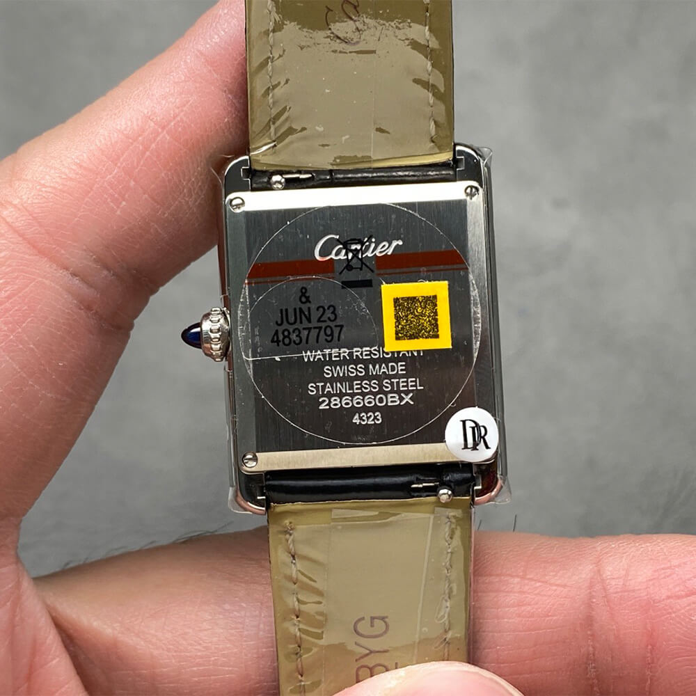 Ca*t1er Tank Must de Ca*t1er watch