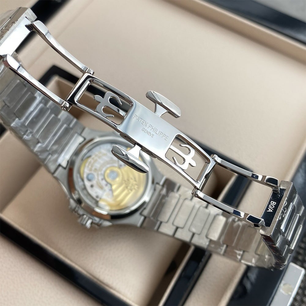 Pat*k Phi1i*pe Nautilus 7118