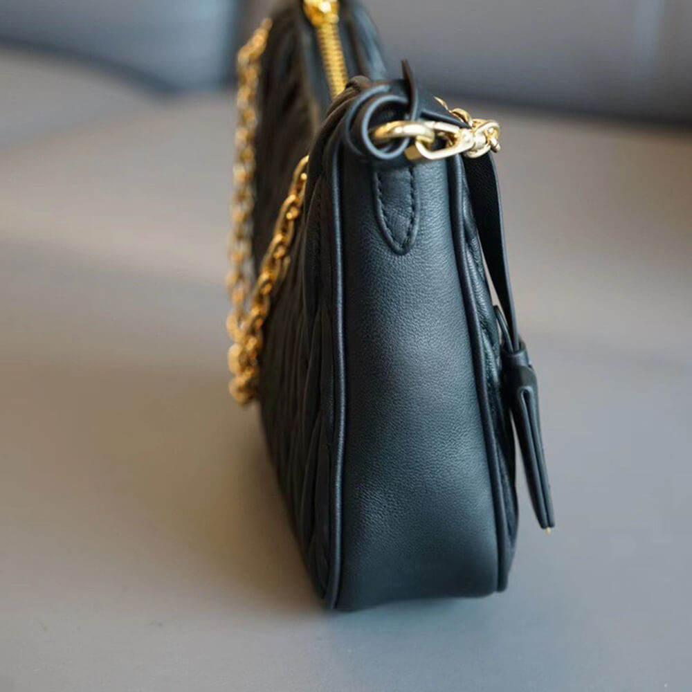 M1um1u  Matelasse nappa leather shoulder bag